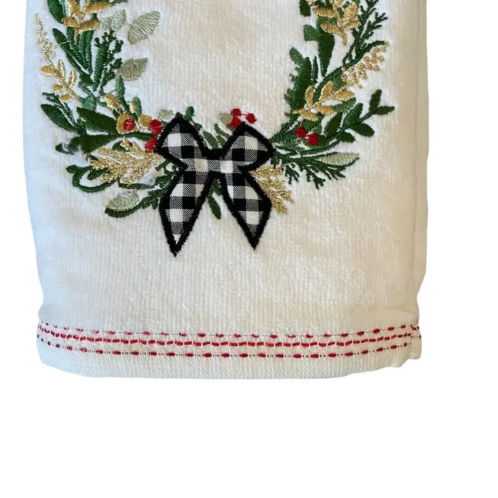 Papyrus Hand Towels Set of 2 Embroidered Christmas Holiday Wreath 16x28 NEW